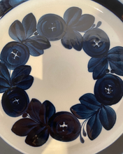 Load image into Gallery viewer, Blue floral round platter by Arabia Finland
